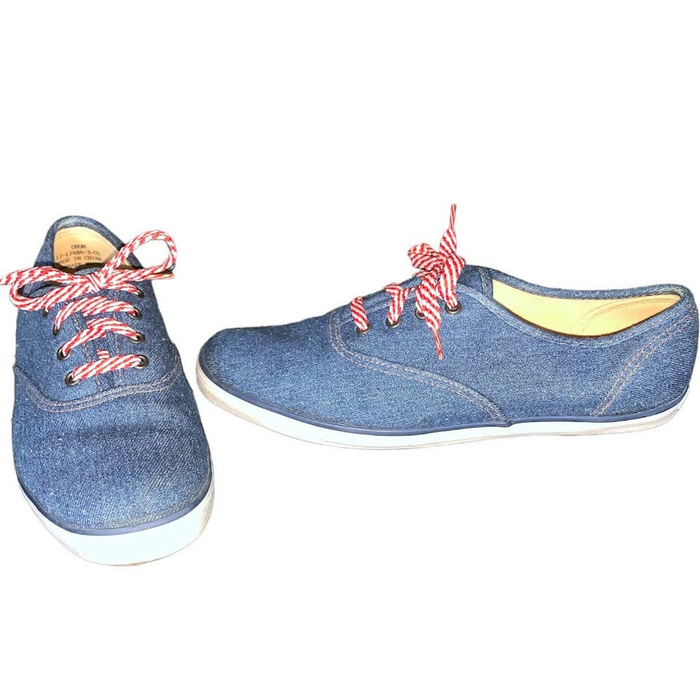 Kapers Blue Flats With Red and White Laces Size 8 Medium